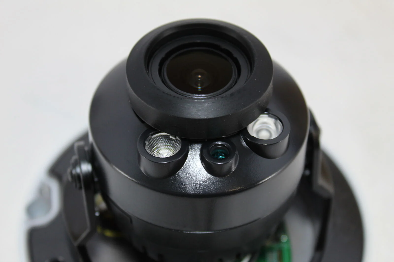 Vandal Dome Security Camera 2 MP WDR HDCVI 1080p 2.7-12mm Motorized OEM Duaha - Image 4